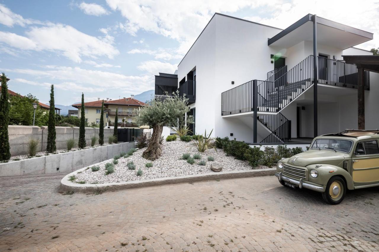 Sambucus Apartments -Premium Apartments For You And Your Dog Лана Экстерьер фото