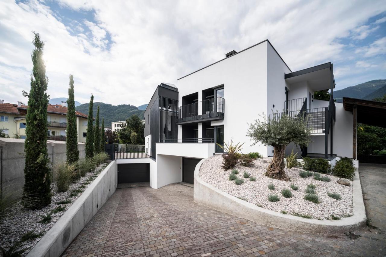 Sambucus Apartments -Premium Apartments For You And Your Dog Лана Экстерьер фото